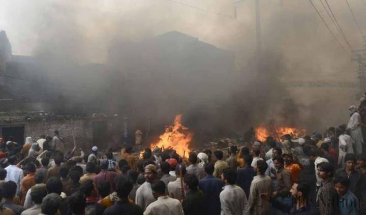 combating-mob-violence-is-impossible-without-human-rights-education-1469746955-4306